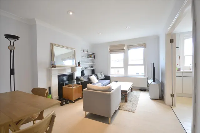 Shipka Road, London, SW12 9QP, photo 1