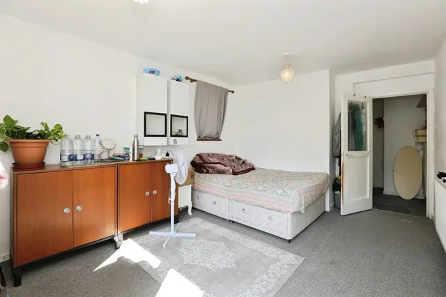 Photo 3 — Chilston Road, Tunbridge Wells