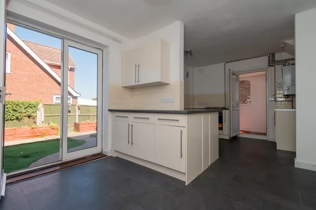Deane Close, Whitstable, CT5, photo 3