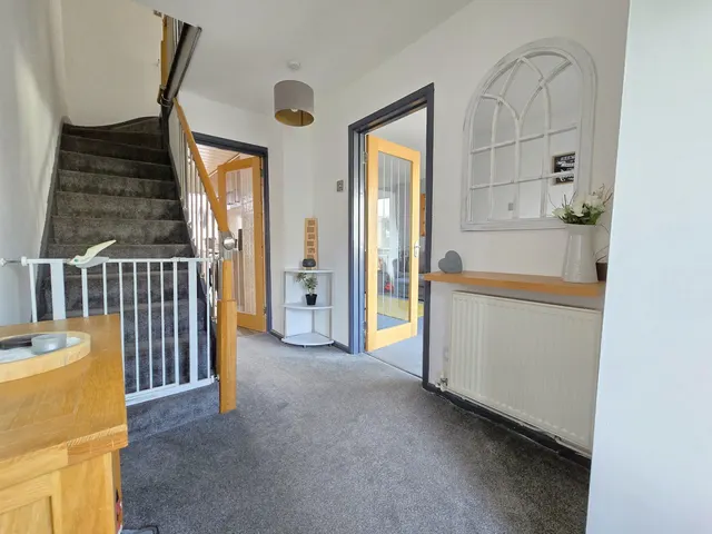 The Bridges, Saltash, PL12, photo 2