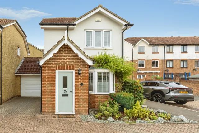 Manor House Drive, Kingsnorth, Ashford, photo 1