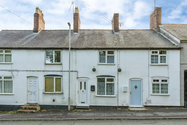Greenfield Road, Holywell, CH8, photo 1