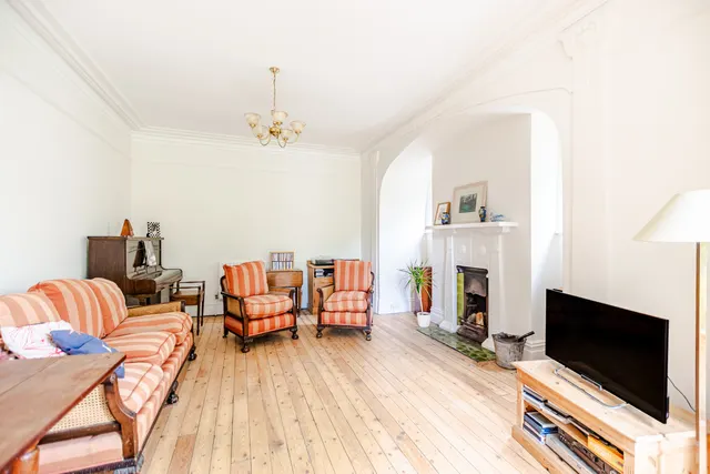 Avenue Crescent, Chapeltown, LS8, photo 3