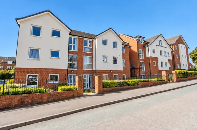 Beaconsfield Road, Waterlooville, PO7, photo 1