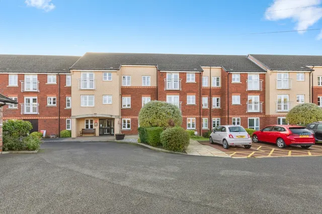 Fairweather Court, Darlington, DL3, photo 1