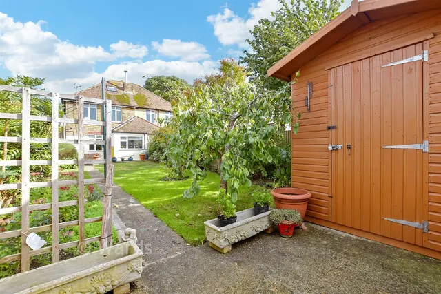King Edward Road, Birchington, CT7, photo 2