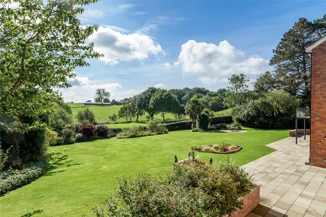 Chelford Road, Prestbury, SK10, photo 3