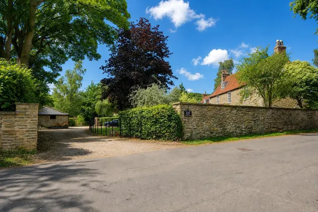 Photo 2 — Burrill Lane, Brantingham