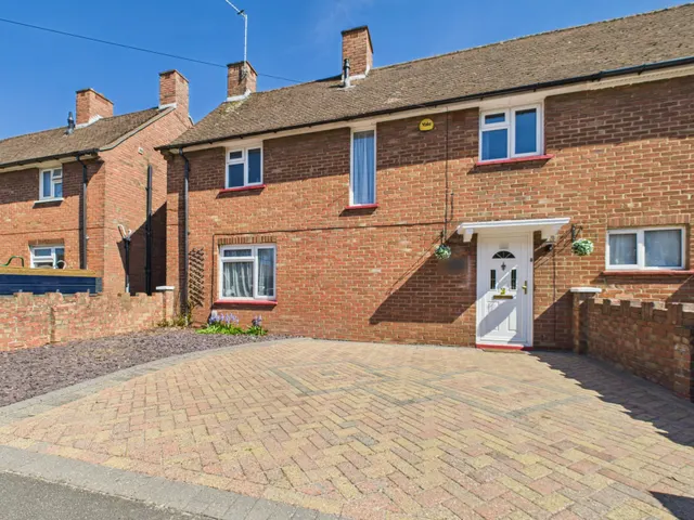 Warton Road, South View, Basingstoke, RG21, photo 1