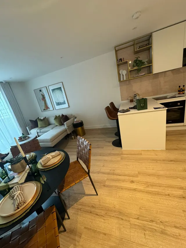 Flat 1, Waterview House, Wembley, photo 1