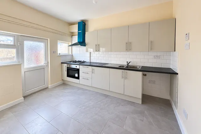 Chepstow Road, Newport, NP19, photo 3