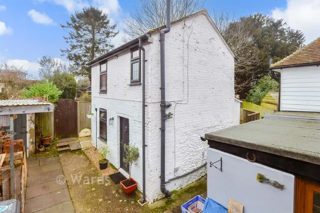 The Street, Eythorne, CT15, photo 1