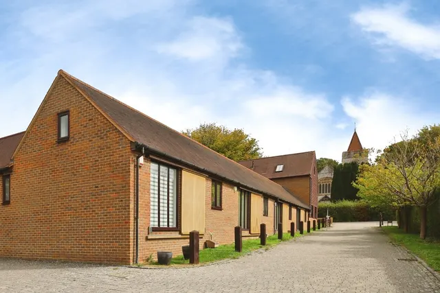 Totease Mews, Buxted, TN22, photo 1