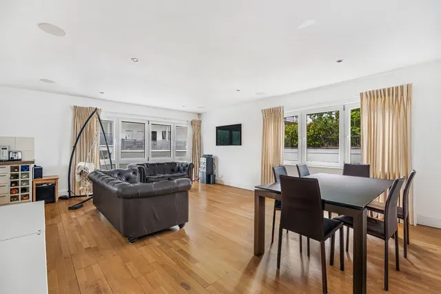Hereford Road, London, W2, photo 2