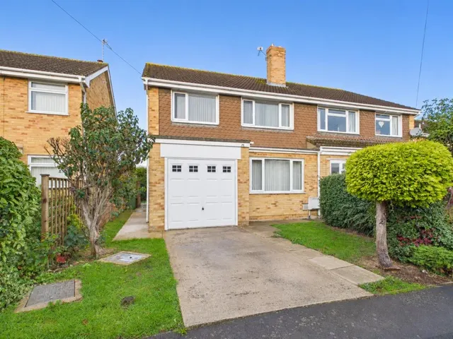 Simon Road, Longlevens, photo 1