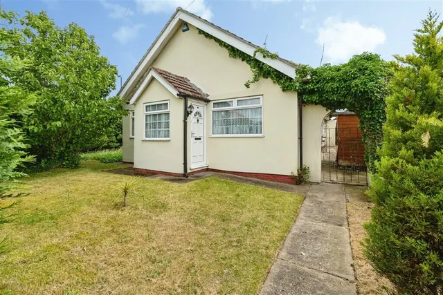 Station Road North, Belton, GREAT YARMOUTH, photo 1
