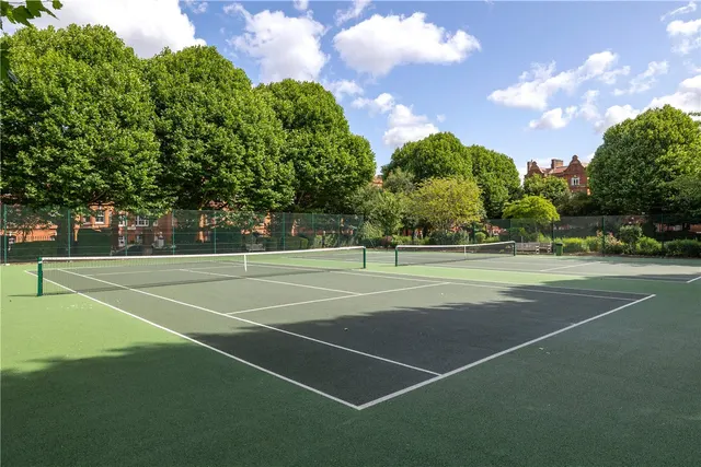 Queen's Club Gardens, London, W14, photo 1