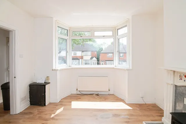 Photo 3 — Dyas Avenue, Birmingham