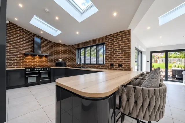 Thornes Road, Wakefield, WF2, photo 3