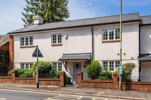Horsham Road, Dorking, RH4, photo 1