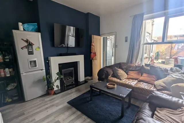 2 bedroom house — Cameron Street, Barrow-in-furness, LA14 2PY