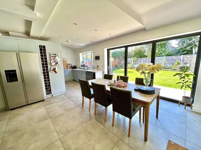 Broughville Drive, Manchester, photo 3