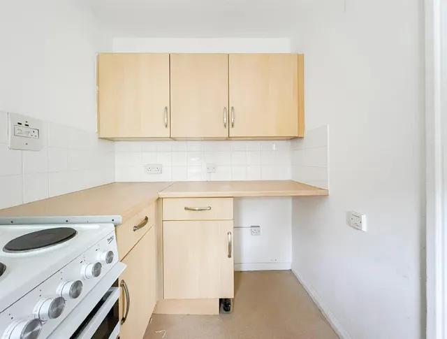 Photo 3 — Upper Glen Road, St Leonards On Sea, East Sussex, TN37 7BY
