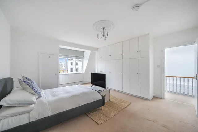 Third Floor Flat, 183 Sutherland Avenue, London, photo 1