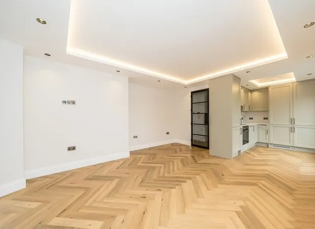 Hazelwood Avenue, Morden, SM4, photo 2