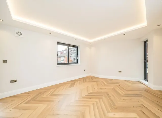 Hazelwood Avenue, Morden, SM4, photo 3