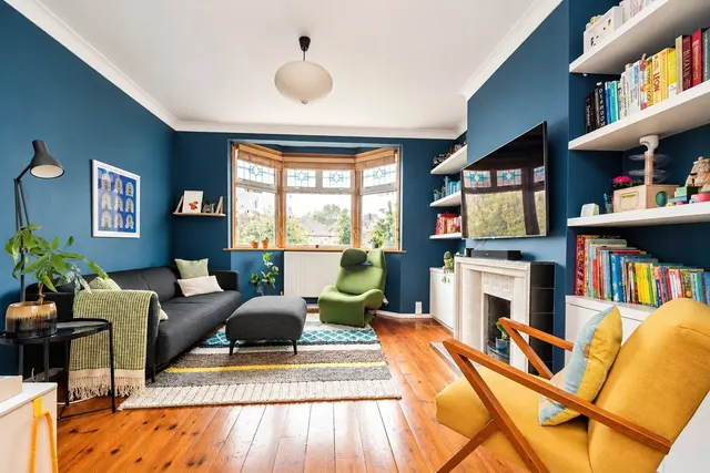 Chesterton Road, London, E13, photo 2
