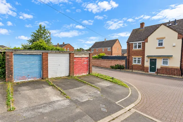 Moss Road, Cannock, photo 2