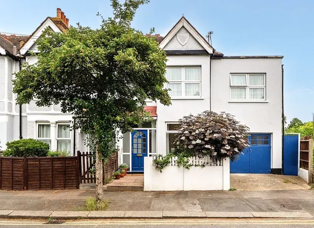 Gore Road, Raynes Park, London, SW20, photo 1