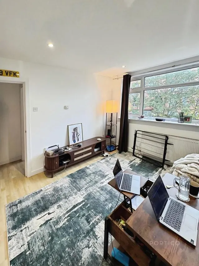 Raglan Road, London, E17, photo 3