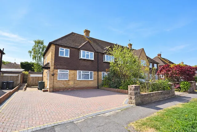 Harebeating Drive, Hailsham, BN27, photo 1