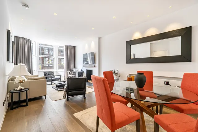 Photo 2 — Flat 1, 7 Tedworth Gardens, London