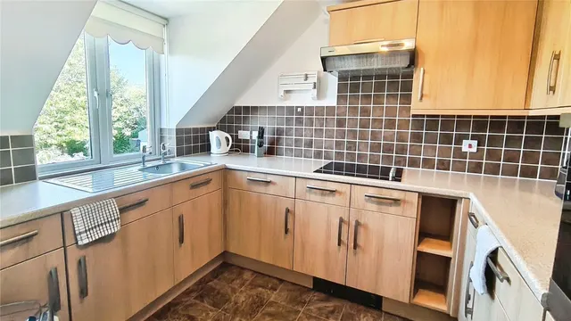 Photo 3 — Wellington Avenue, Princes Risborough, Buckinghamshire, HP27
