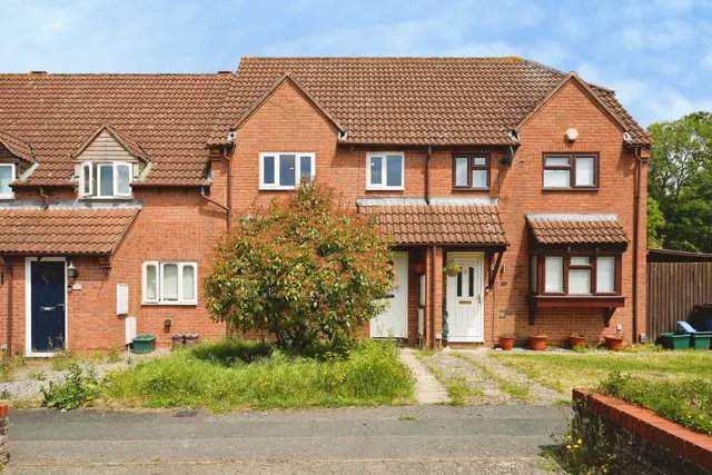 Apperley Drive, Quedgeley, Gloucester, Gloucestershire, GL2, photo 1