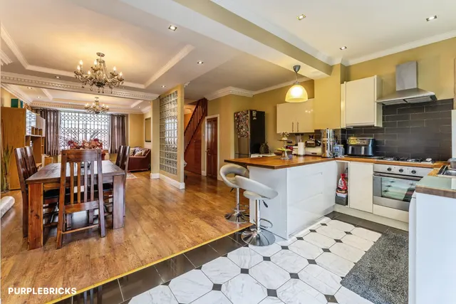 Downhills Park Road, London, N17, photo 3