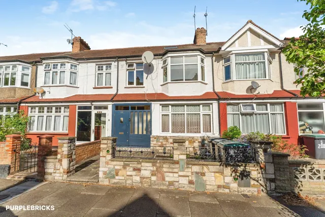 Downhills Park Road, London, N17, photo 1