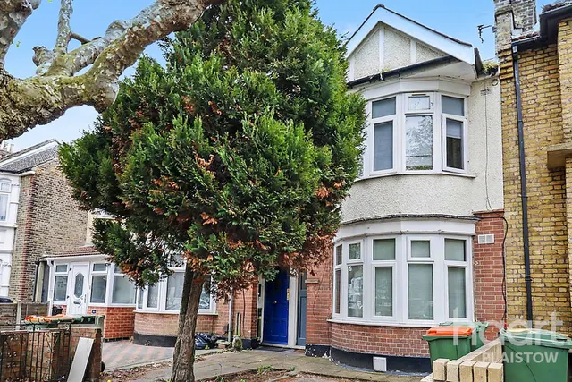 Terrace Road, London, E13, photo 1