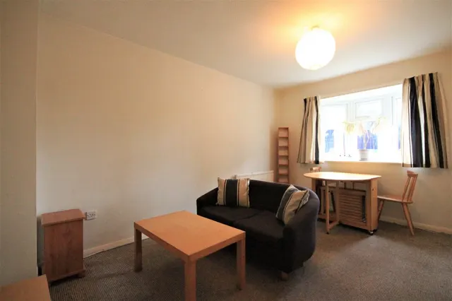 Muirfield Close, Reading, RG1, photo 2