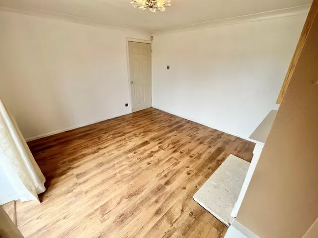 Woodland Drive, North Anston, S25, photo 3