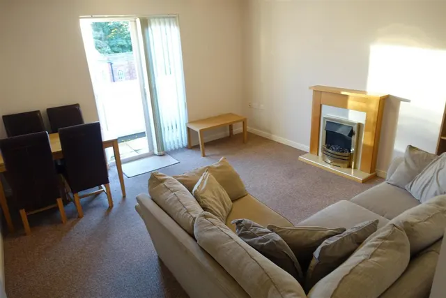 Clough Close, Middlesbrough, TS5 5DW, photo 1