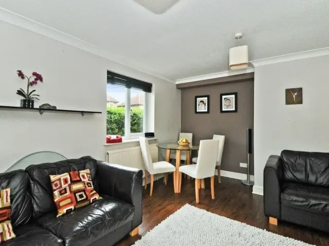 Manchester Road, E14, photo 1