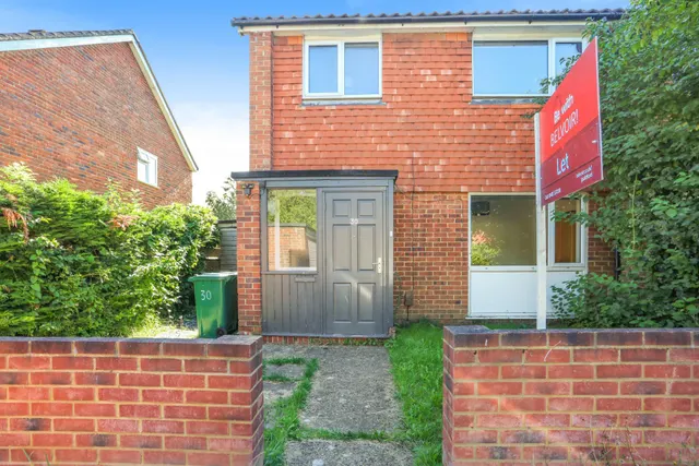 St Johns Rd, Guildford, GU2, photo 3