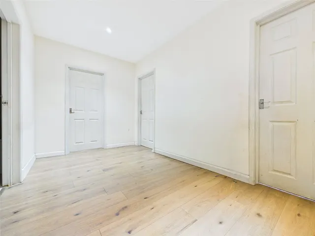 High Street, West Drayton, UB7, photo 3