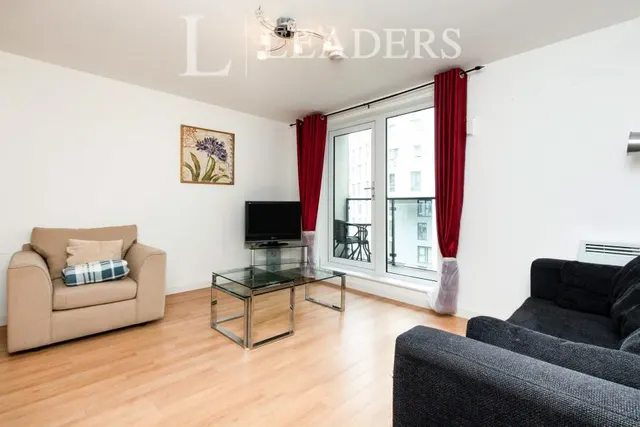 Guildford Road, Woking, GU22, photo 3