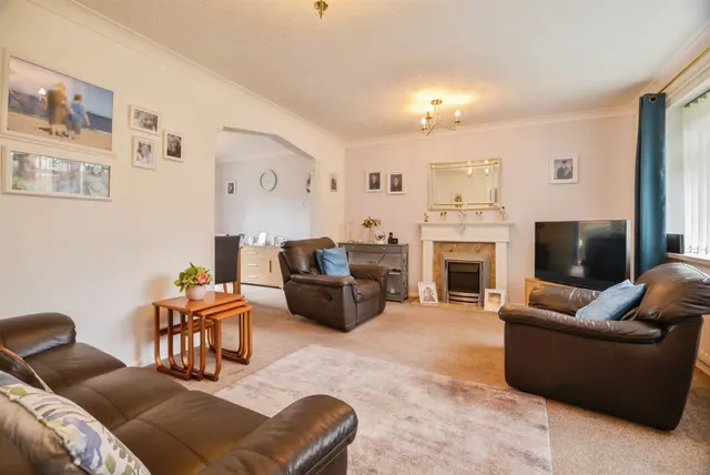 Photo 3 — Roecliffe Grove, Stockton-On-Tees