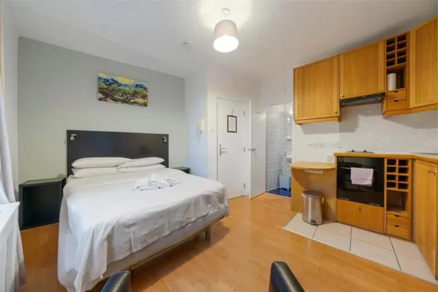 Cartwright Gardens, London, WC1H, photo 1